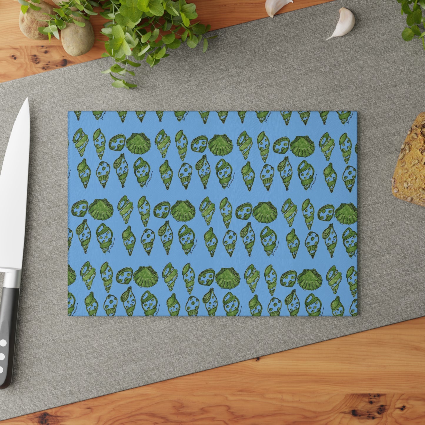 Shell Design Cutting Board