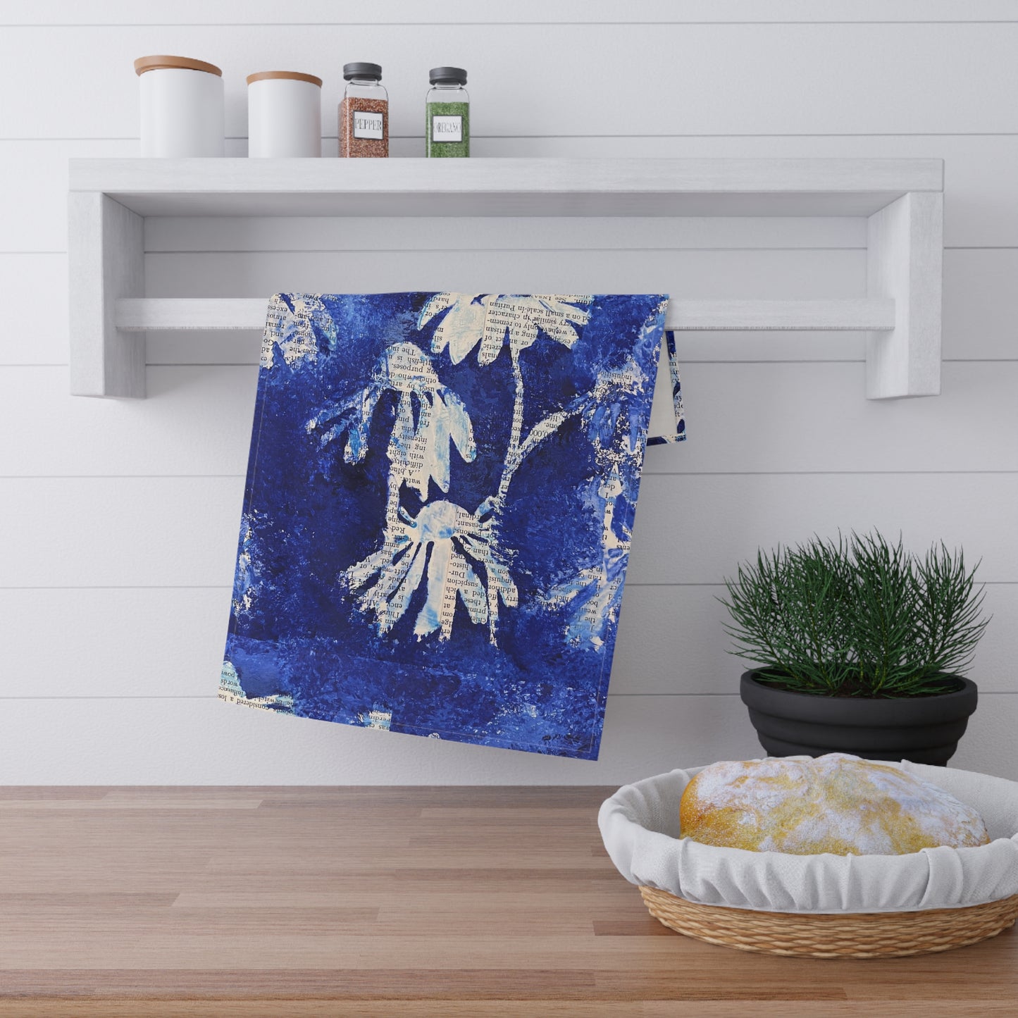 Copy of Blue Daisy Artsy Tea Towels (cotton, poly)